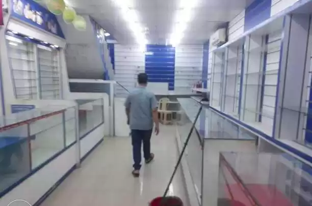 商业的 就绪物业 U/F 店铺  出租 在 多哈 #7205 - 1  image 